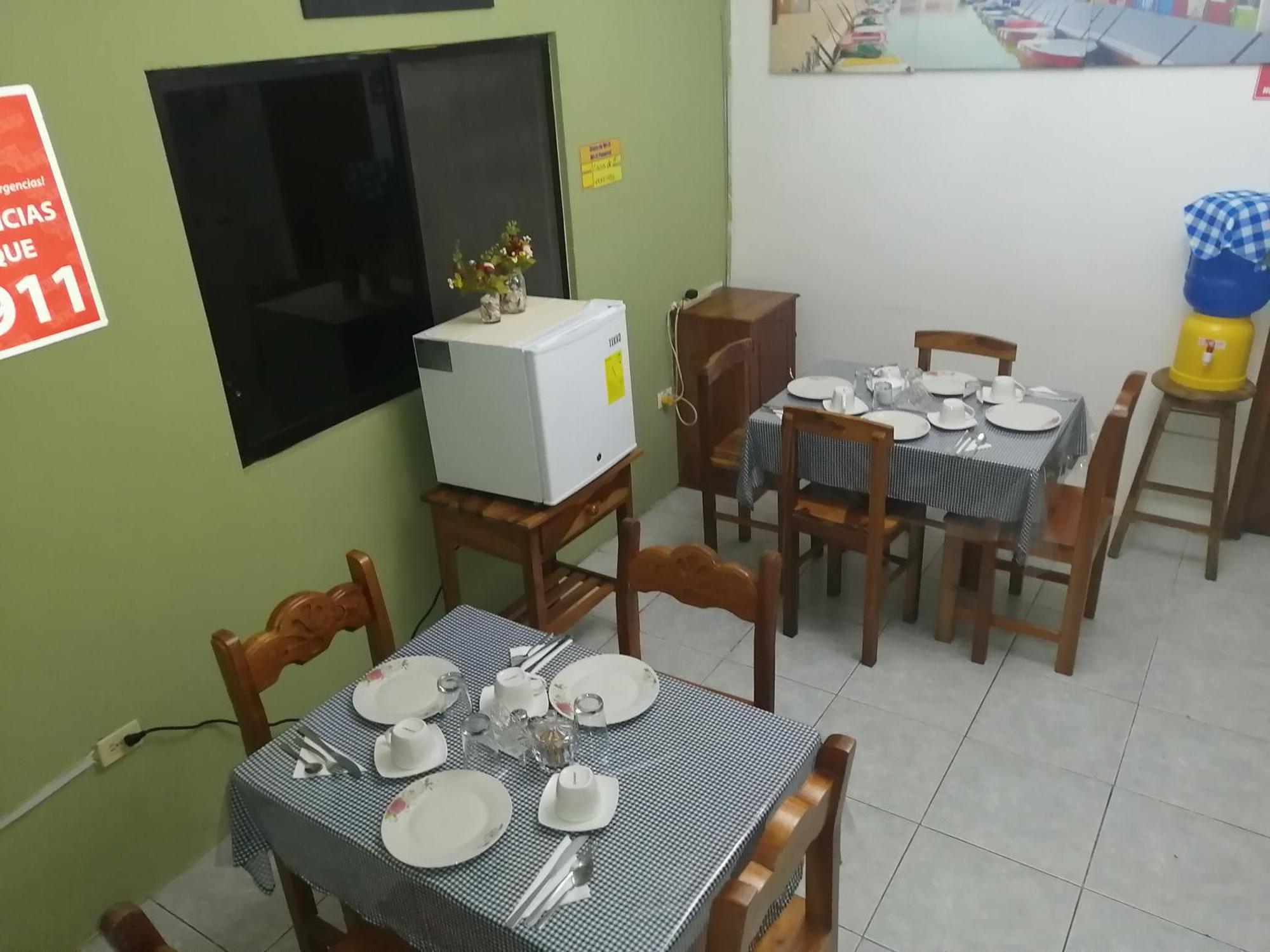 Hostal La Casa De Luis Puerto Baquerizo Moreno Eksteriør billede