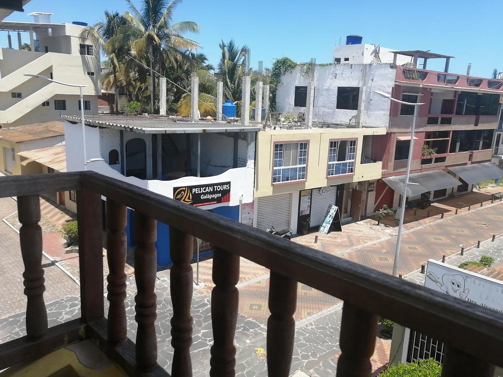 Hostal La Casa De Luis Puerto Baquerizo Moreno Eksteriør billede