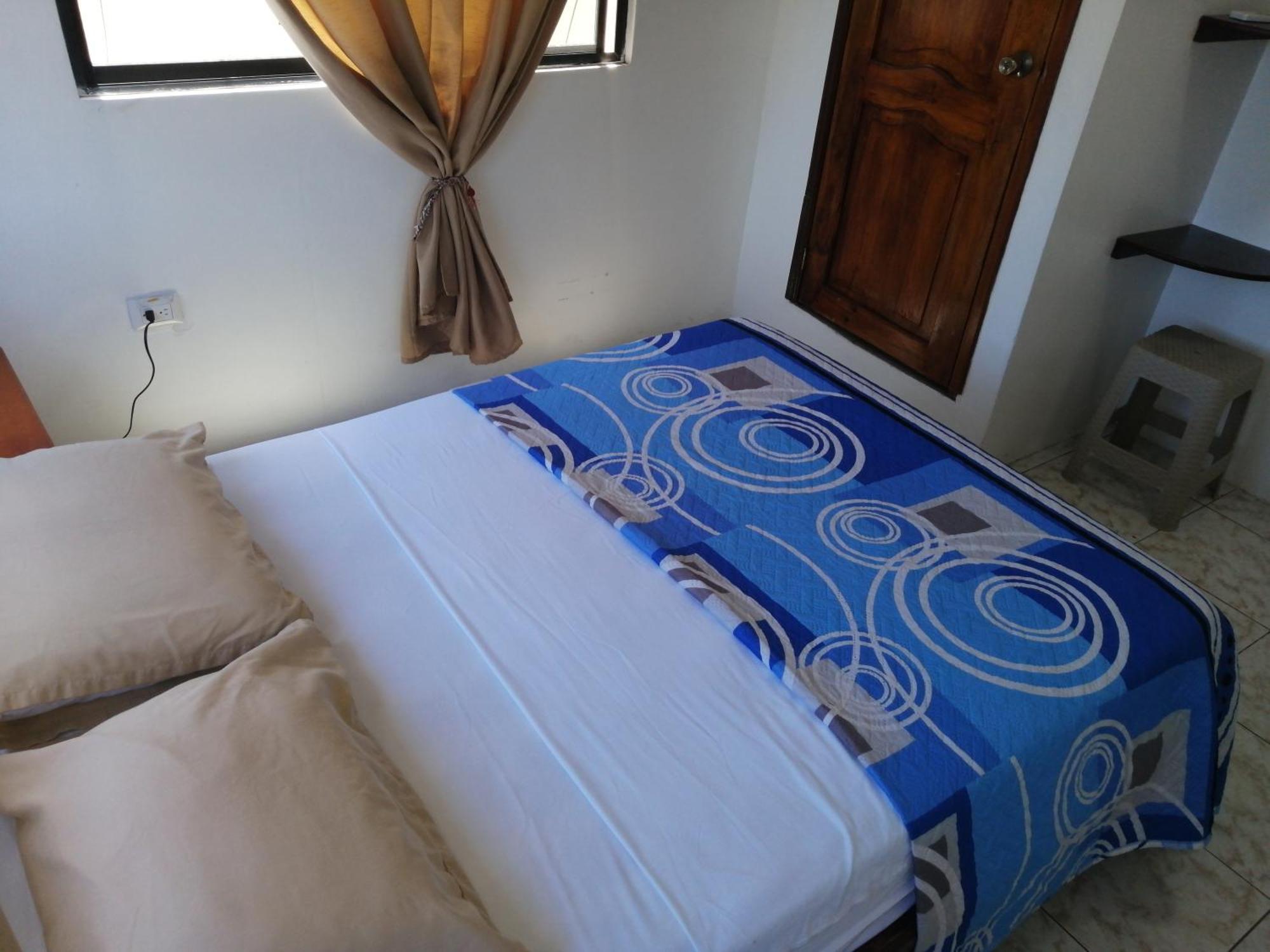 Hostal La Casa De Luis Puerto Baquerizo Moreno Eksteriør billede